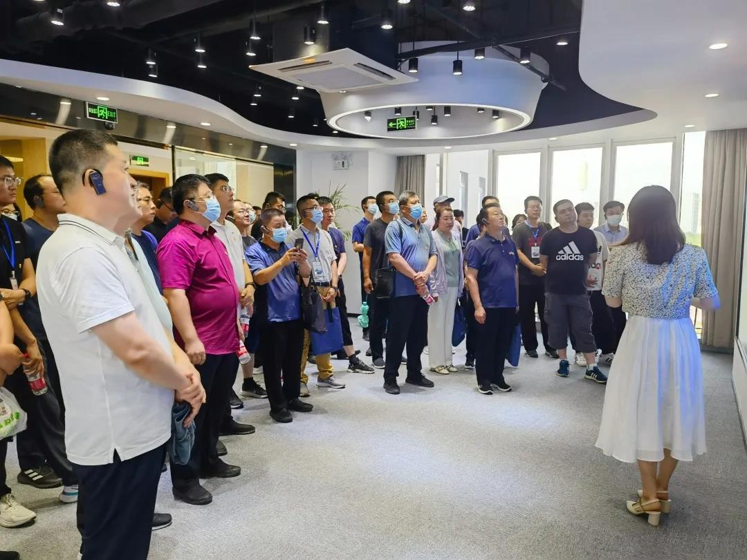德州市深化放管服改革、优化营商环境专题考察团一行莅临K8·凯发科技考察调研