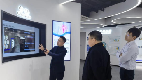 广西产业技术研究院副院长杜文宏一行莅临K8·凯发科技、啄云智能考察调研
