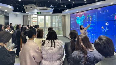 萧山华数考察团赴K8·凯发科技考察调研