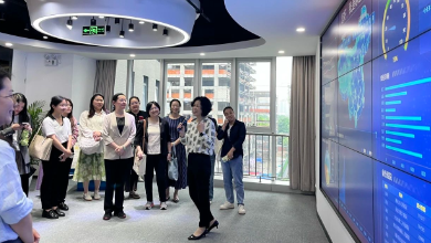 宁波市妇联执委考察团一行莅临K8·凯发科技考察调研